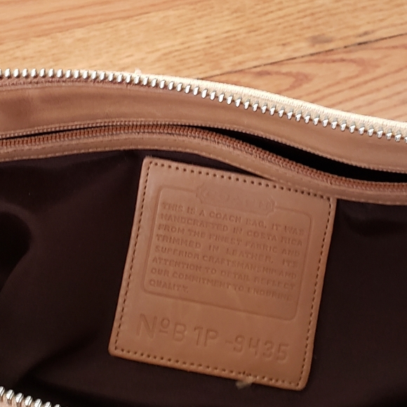NWOT Coach purse - Picture 2 of 4